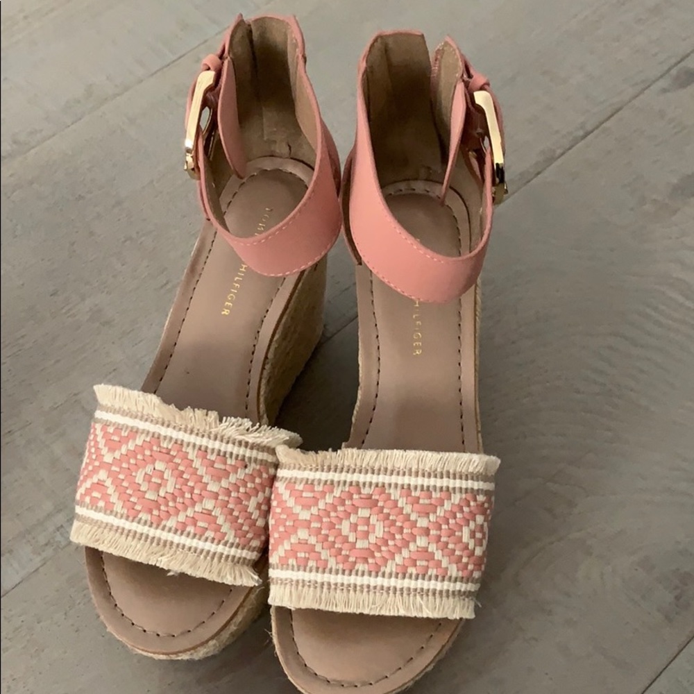 Tommy Hilfiger pink platform shoes